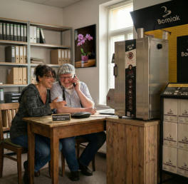 Telefonische Beratung über Räucherofen